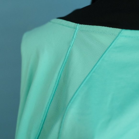 Victoria's Secret - Picture 3 of 6